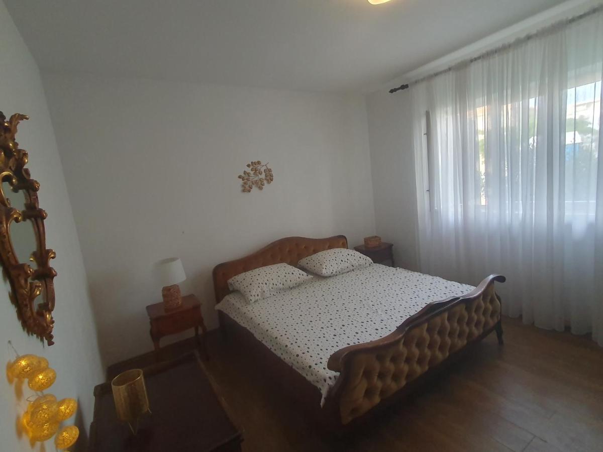 Apartment Lana Trogir Exterior foto