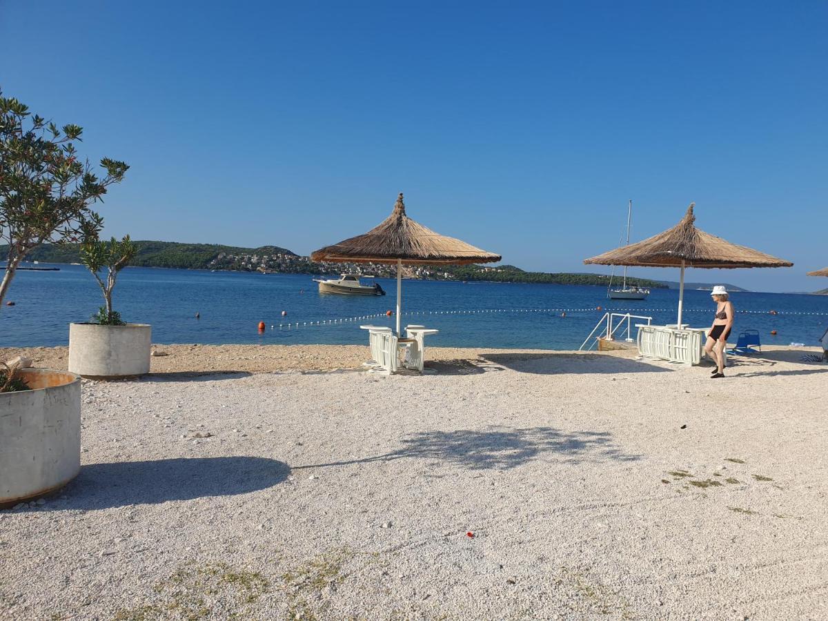 Apartment Lana Trogir Exterior foto
